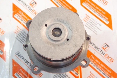 0293-7441 Водяной насос Помпа COOLANT PUMP DEUTZ Взаимозаменяемые номера: 0293 7441, 02937441